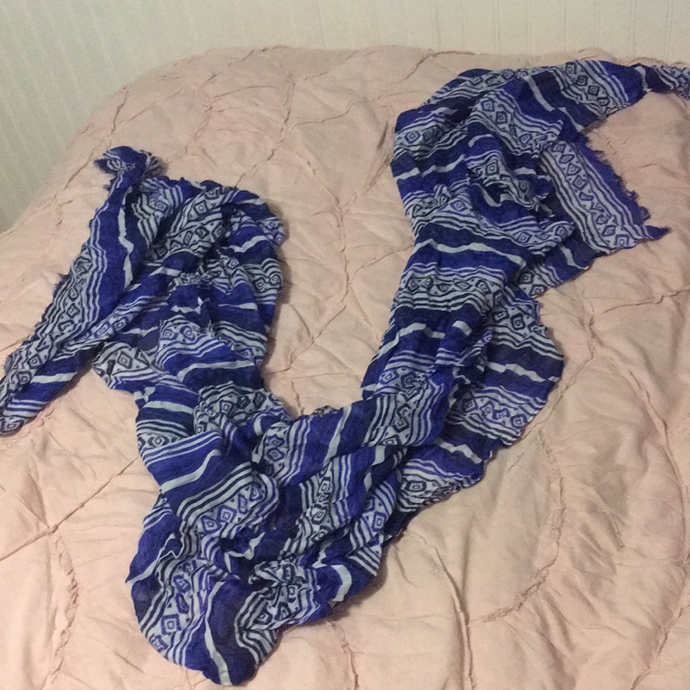 blue patterned scarf